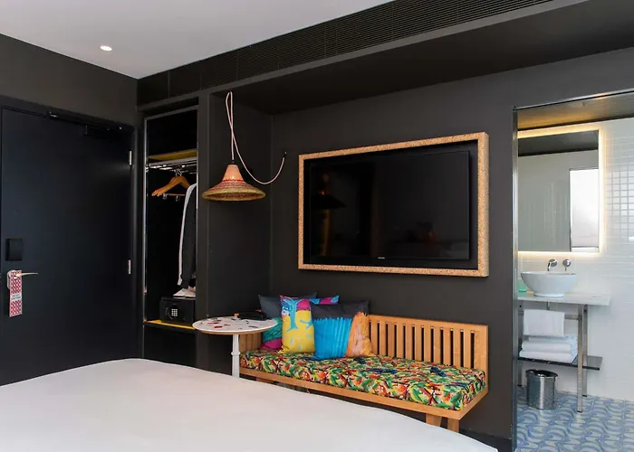 Mama Shelter Hotel 3*