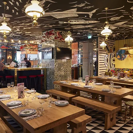 Mama Shelter 3* ליסבון