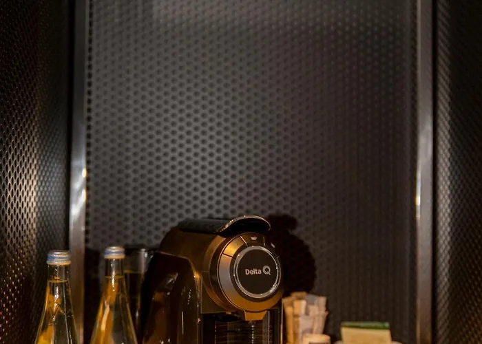 Mama Shelter Hotel 3*